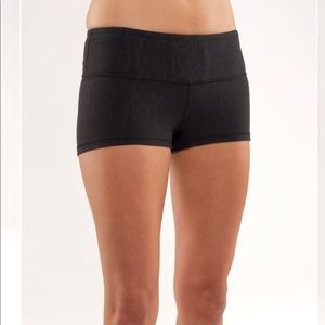 Lulu boogie shorts size 8